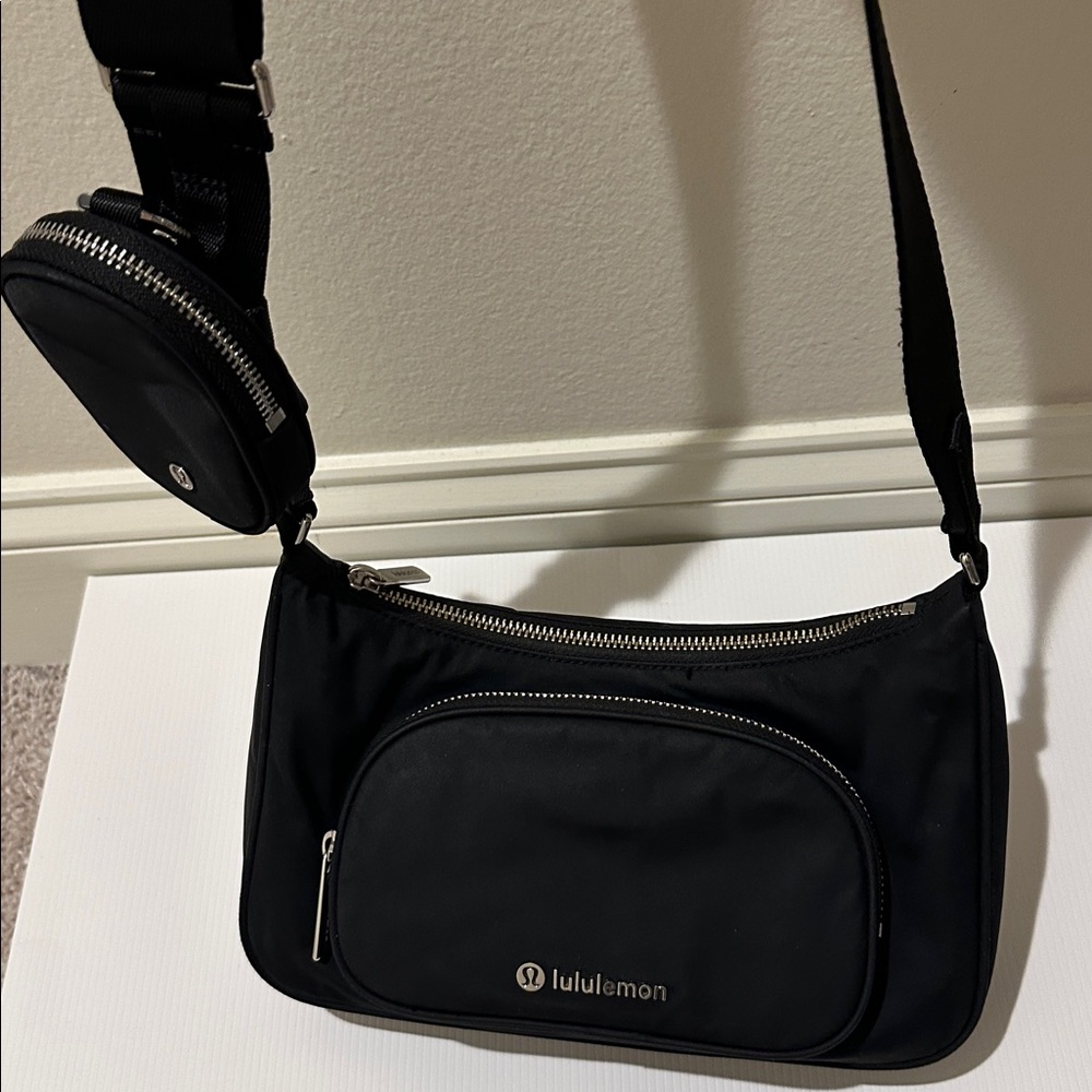 EUC Lululemon Crossbody Bag with Nano Pouch - Picture 2 of 10